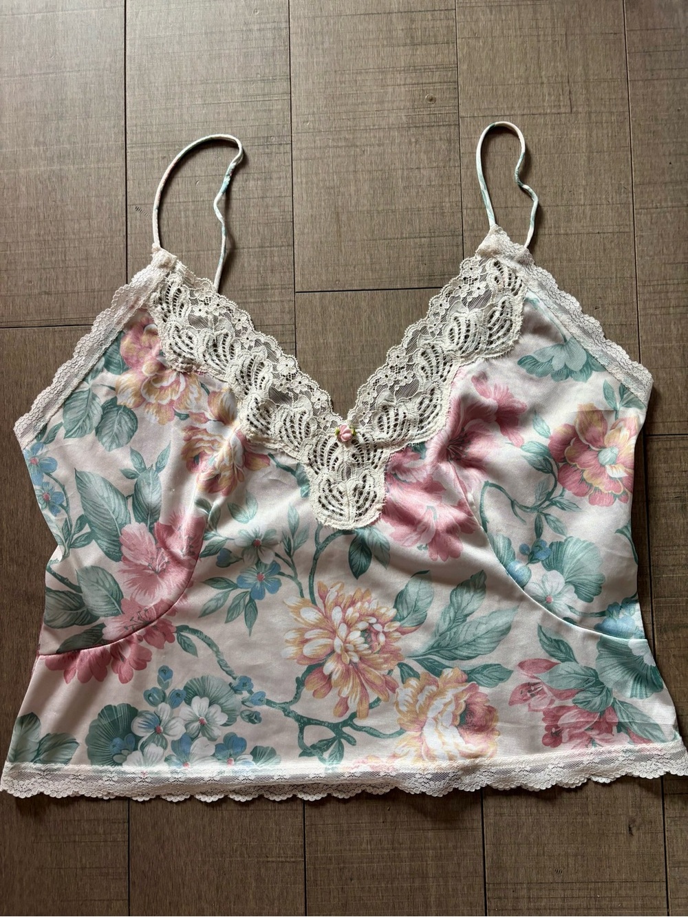 ♠️5/$25♠️Vintage Floral Lace-Trim Satin Camisole